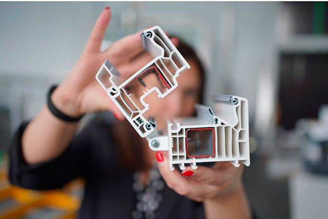 Як утеплити пластикові вікна: прості поради для затишку у вашому домі